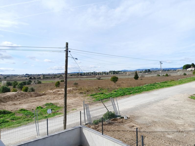 Foto 0c57e7f9-ccdd-47c6-9552-5a299d46eff9. Casa adossada 145m<sup>2</sup> amb calefacció aparcament a Pla del Penedès (El)