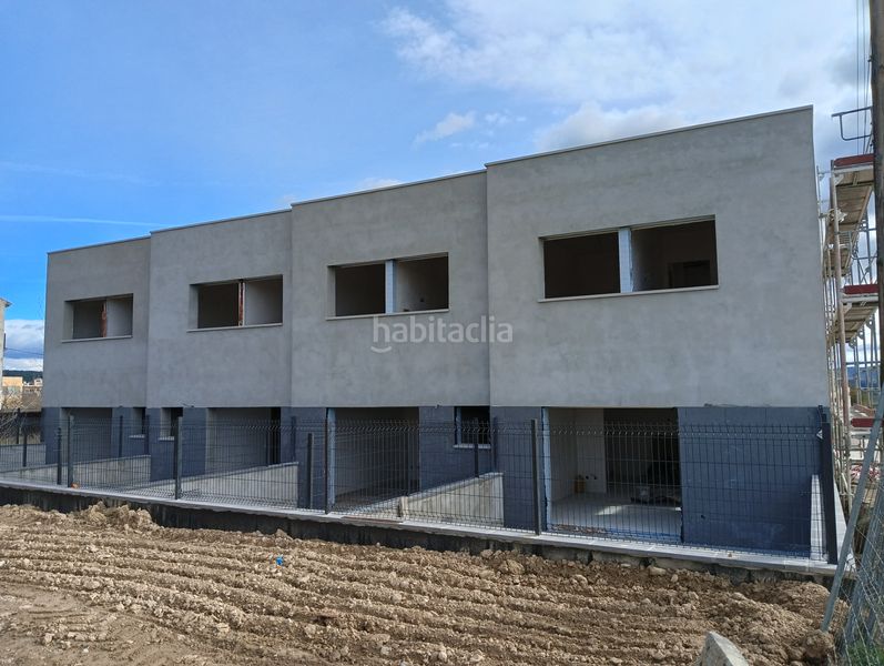 Foto 37efec33-385e-4de8-8981-b92e4a941c51. Casa adossada 145m<sup>2</sup> amb calefacció aparcament a Pla del Penedès (El)