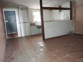 Casa in Sant Pere de Riudebitlles. Casa adosada para rehabilitar en sant pere de riudebitlles
