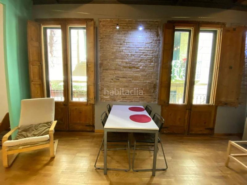 Foto b8e99ce1-af6e-4796-96cd-647cf93bced3. Alquiler piso  en alquiler en el barri Gòtic en Barcelona