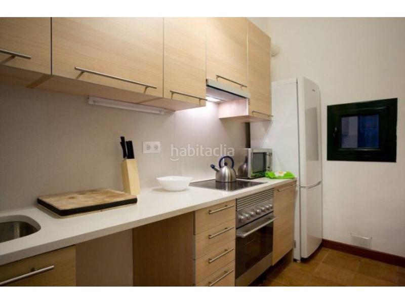 Foto e1b021f7-9a40-45d6-8afe-d3b5828947d5. Lloguer pis amb calefacció a Raval Barcelona