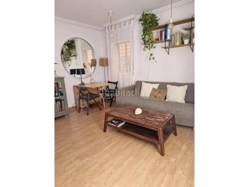 Foto ed70c9f9-e86e-4b0b-9457-f704e0101e15. Appartamento con riscaldamento in La Marina del Port Barcelona