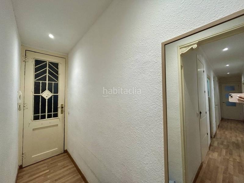 Foto b896d0ec-7f8b-4348-a2fe-428620e1bb87. Pis a Sagrada Família Barcelona