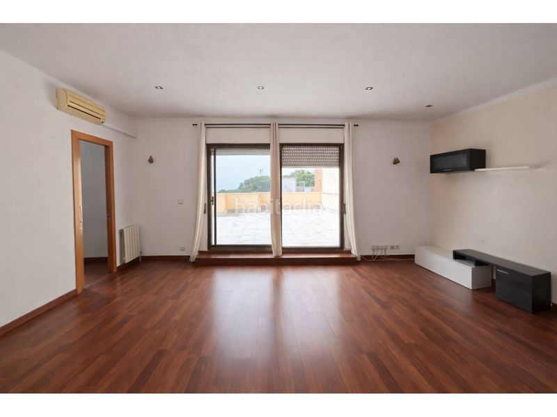 Foto 02a58c85-9e6d-4360-a677-55b0e09600a7. Àtic amb calefacció a Castell-Poble Vell Castelldefels