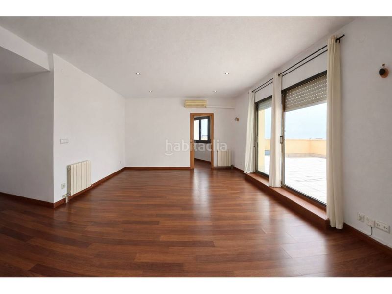 Foto e46ca2c9-629b-4aee-a5a2-b2e4c5a61cca. Àtic amb calefacció a Castell-Poble Vell Castelldefels