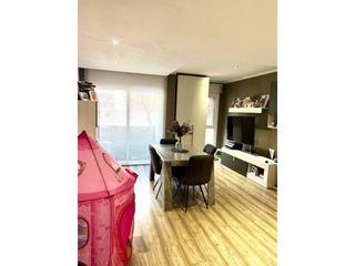 Appartement  Avenida ballester. Piso en venta en viladecans