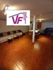 Maison jumelée à Cazalegas. Se vende estupenda vivienda casi a estrenar