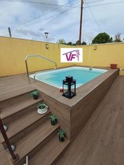Chalet in San Román de los Montes. Se vende estupendo chalet listo para entrar a vivir en serranill