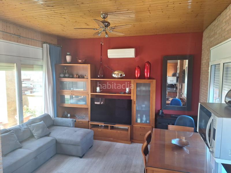 Foto ed7df174-e684-4bd1-95da-40fb70a944fa. Dúplex en Centre Santa Coloma de Gramenet