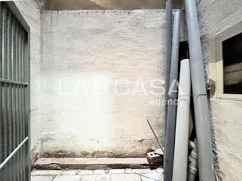 Foto db856b8f-a38e-489a-bc5b-6572359913ff. Local comercial en La Salut Badalona
