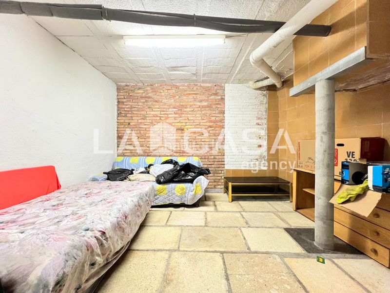 Foto fa59c4dd-a5a5-4352-98c3-8b15b13b5571. Local comercial en La Salut Badalona