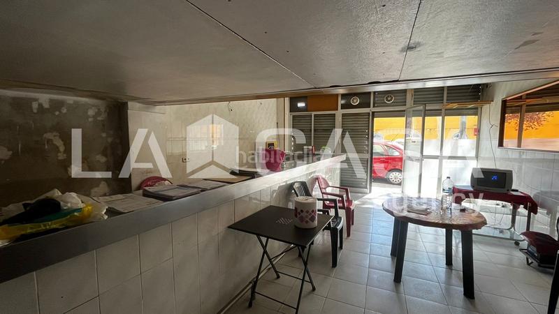 Foto 67d273d1-b9a0-4233-bb48-1b1e2218df1f. Local comercial a La Verneda - La Pau Barcelona