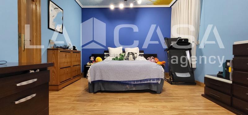 Foto d3456519-98d1-4913-9aa1-497d78814484. House with heating parking pool in El Berrocal Valladolid