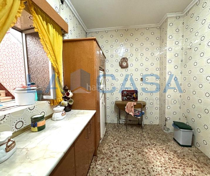 Foto a20951dd-29b7-4c25-a9b4-a029310995e2. Casa amb aparcament a San Carlos - San José Sevilla