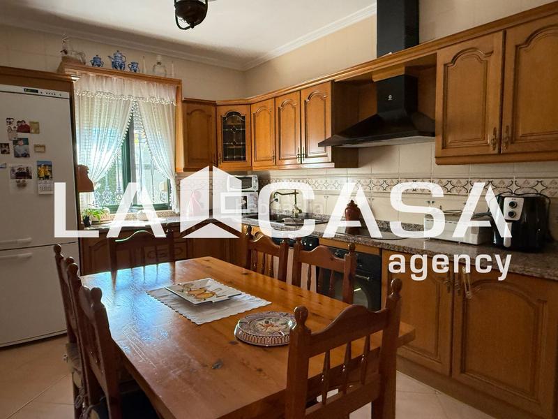 Foto 1e794da1-66da-436f-bfd7-924587864134. Chalet dans cerros de Montequinto Montequinto