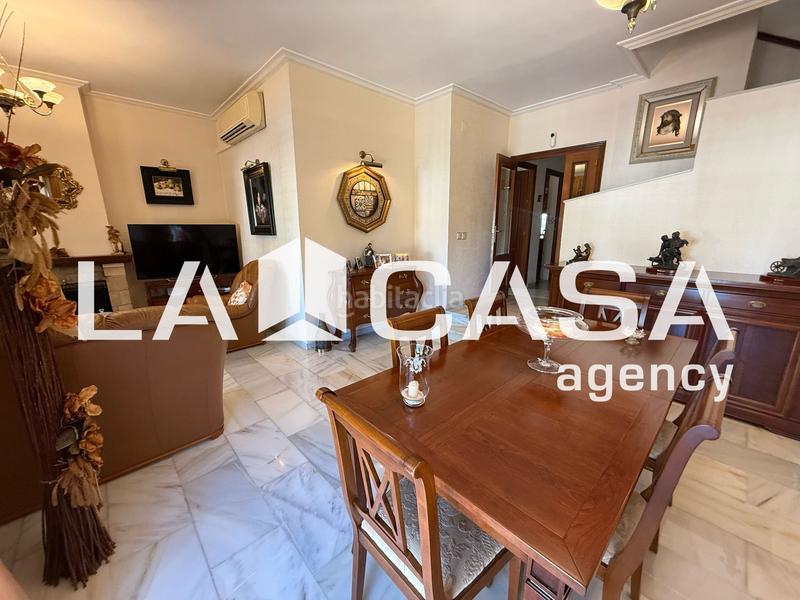 Foto 9b48ae4f-f2f0-4989-8e2e-72920c8b491a. Chalet dans cerros de Montequinto Montequinto