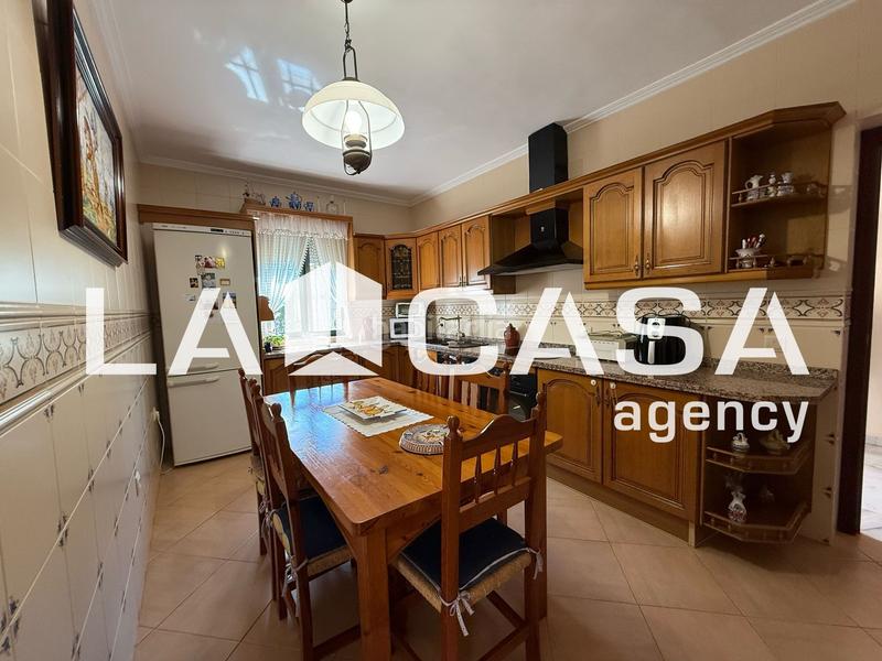 Foto a0c17f7b-063e-4c56-bc06-bbbcc456bb31. Chalet in cerros de Montequinto Montequinto