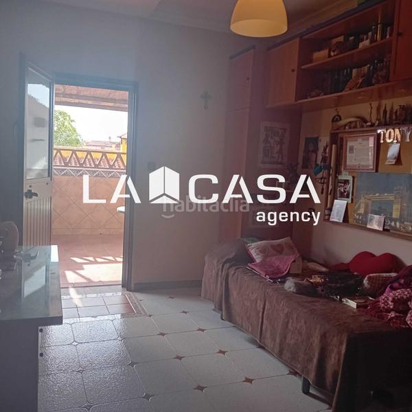 Foto 0115536c-a265-4b27-ad81-c7a2d73d27f9. Casa amb aparcament a El Rinconcillo Algeciras