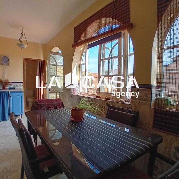 Foto 2bd4a173-b4b6-4a1c-8213-5d48f5b0ddfb. Casa amb aparcament a El Rinconcillo Algeciras
