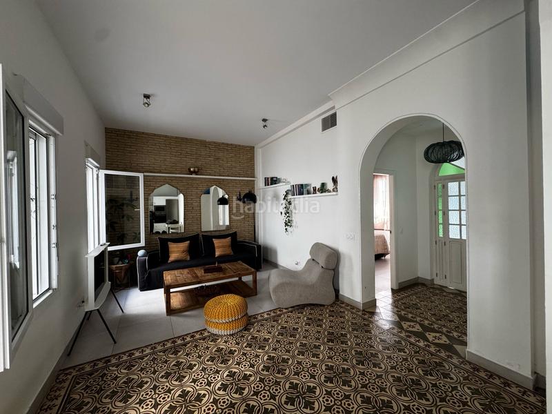Foto f4571311-78c1-42e9-b7fd-0c30a74ba43a. Planta baja en Barrio del Nervión Sevilla