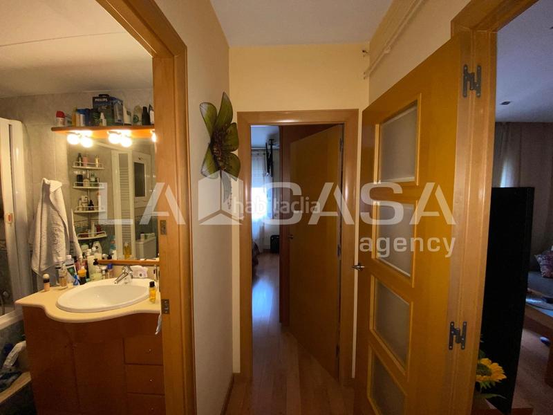 Foto 7237815f-a733-439e-9f2d-725c52372b72. Piso en Centre Santa Coloma de Gramenet