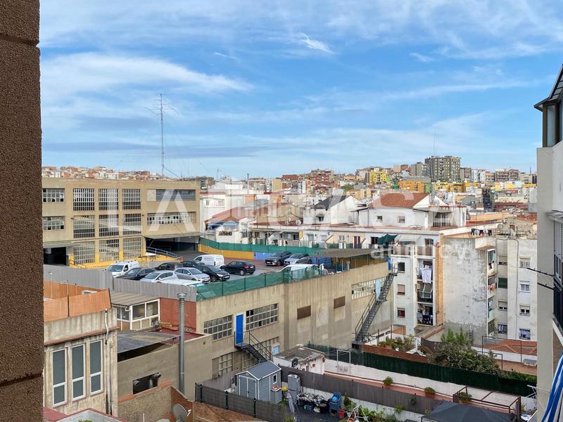 Foto 797dbbeb-bc22-4c1e-b33f-2c8571ab1a81. Piso en Centre Santa Coloma de Gramenet
