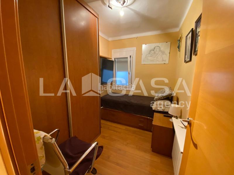Foto ab8915a0-c23c-4928-9890-1f168db638d9. Piso en Centre Santa Coloma de Gramenet