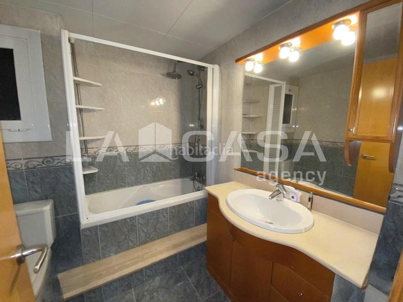 Foto c67c84ab-9493-458f-99e2-216e7daa9386. Piso en Centre Santa Coloma de Gramenet