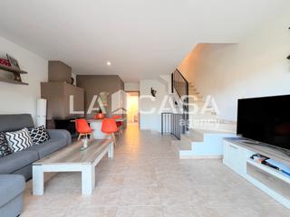 Casa a schiera in Tiana
