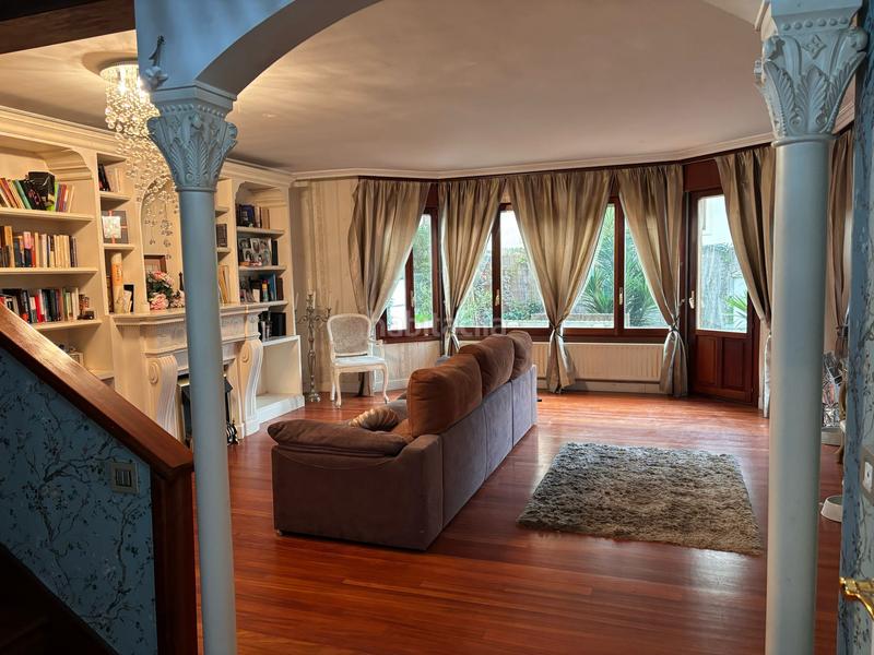 Foto 52db7d2c-1f48-4504-a54f-fd9eec057469. Casa adossada amb calefacció a Galdakao