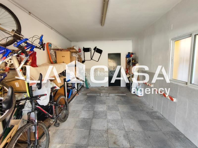 Foto 11a7fcbd-c861-4608-bb65-a36727bd9cb2. Casa aparellada amb piscina a Condequinto Montequinto