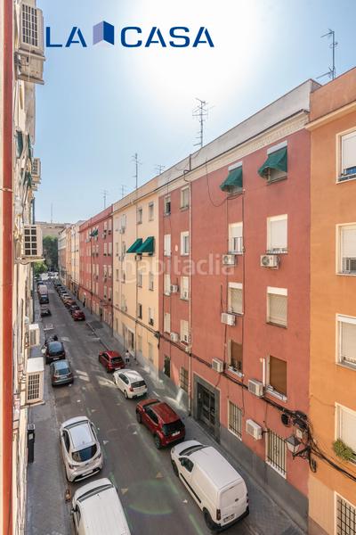 Foto ea8f4b42-76bd-4122-9a37-faee62002b99. Piso en Chopera Madrid