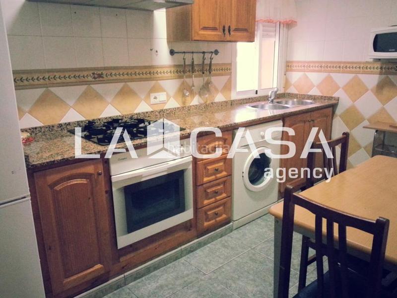 Foto bd8b4471-2744-47d8-b5e3-3c4146090afa. Piso en El Rinconcillo Algeciras
