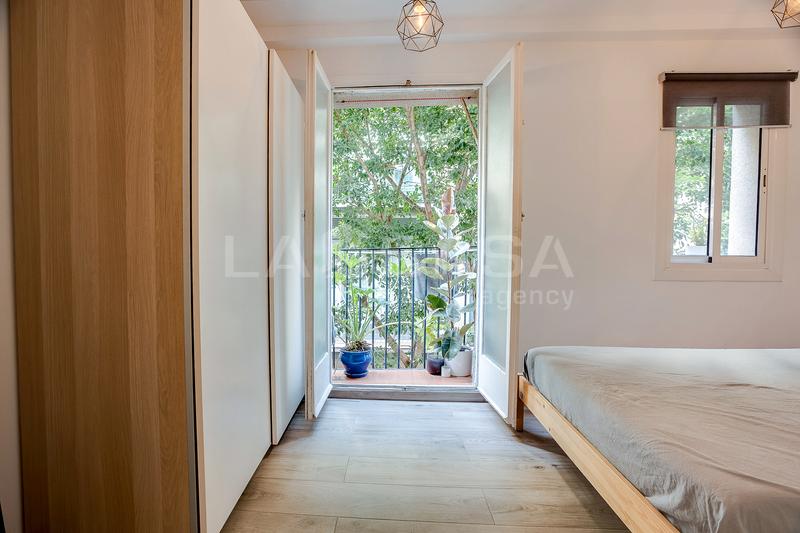 Foto a826a030-7a8f-4613-9794-c09fd76ffd80. Piso en Raval Barcelona