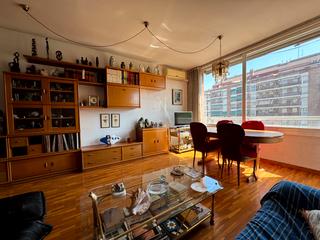 Appartement à Sants-Badal