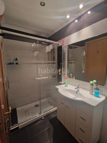 Foto f2a9431f-acbc-4dea-bb33-423b63d25559. Piso en Zorrotza Bilbao