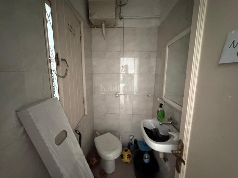 Foto 79c5fa8f-6ef9-40cd-8c70-6125a3768790. Local commercial dans Sants Barcelona