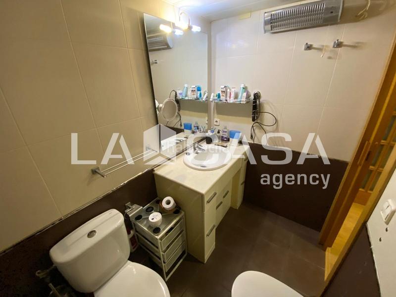 Foto 2f194d3d-0bc1-4366-aad9-62ab0531bb62. Piso en Riu Sud Santa Coloma de Gramenet