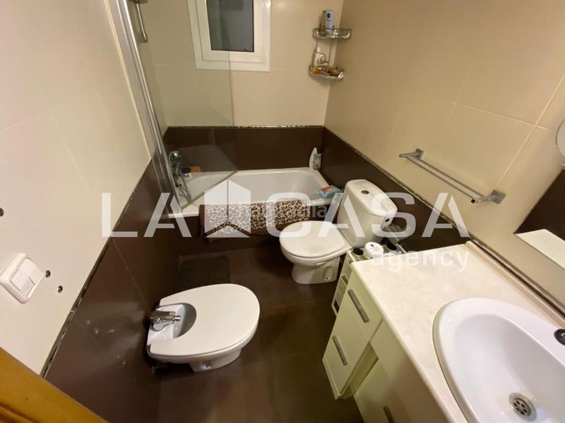 Foto 30d5f82e-83f1-40cb-bad7-75d308bfad51. Piso en Riu Sud Santa Coloma de Gramenet