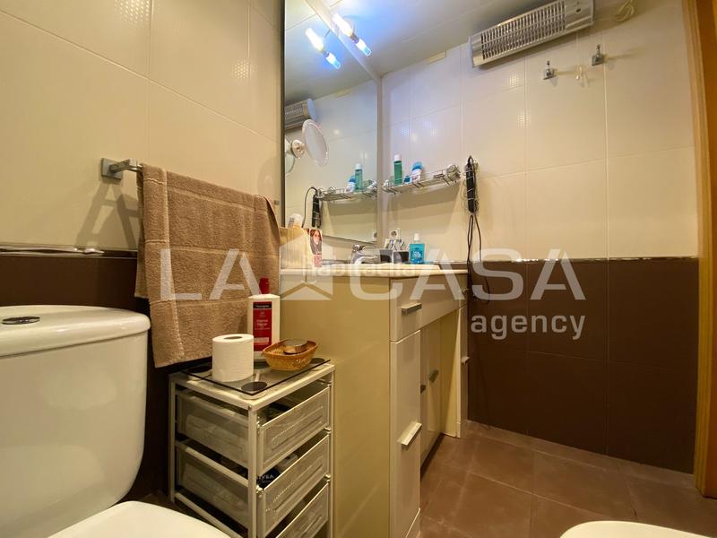 Foto c3c6d802-ccae-45fe-b208-48f1b77da031. Piso en Riu Sud Santa Coloma de Gramenet
