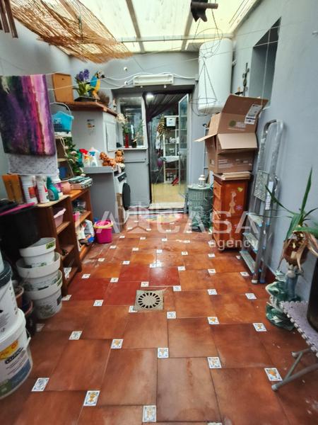 Foto 028b2651-b992-4d74-a21e-fe5a3904a19e. Ground floor with pool in San García Algeciras