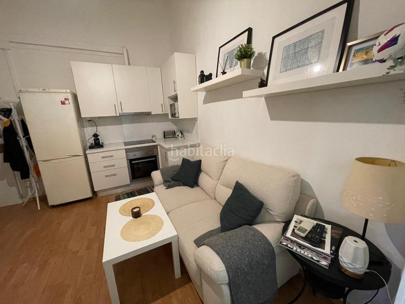 Foto f3466937-7a85-4424-8bb5-2621e289a8bc. Planta baixa a Sants Barcelona