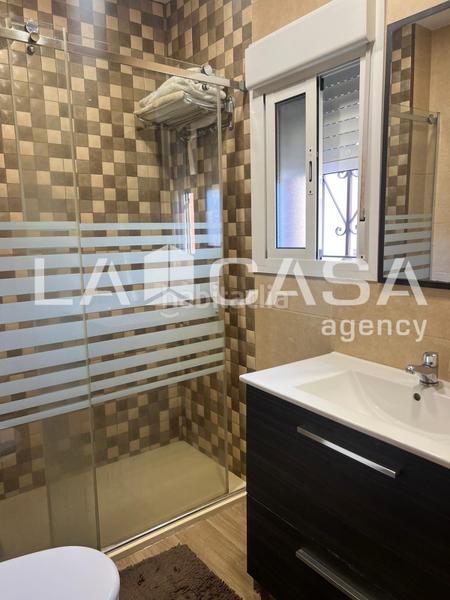 Foto ce70ee3c-80f7-491c-9ae4-a9437ac100da. Casa adossada amb aparcament a Arco Norte - Avda España Dos Hermanas