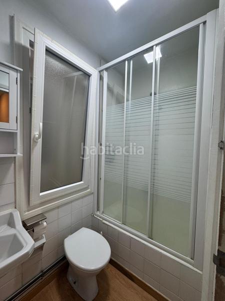 Foto b2b76702-1b0f-4639-ad30-a4afa09c4a97. Flat with heating in San Adrián Bilbao