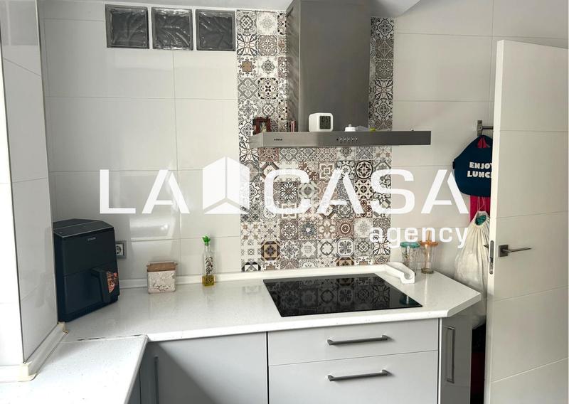 Foto 0f98bdd2-6641-48df-b2bc-51aba5327e50. Etagenwohnung in San Carlos - San José Sevilla