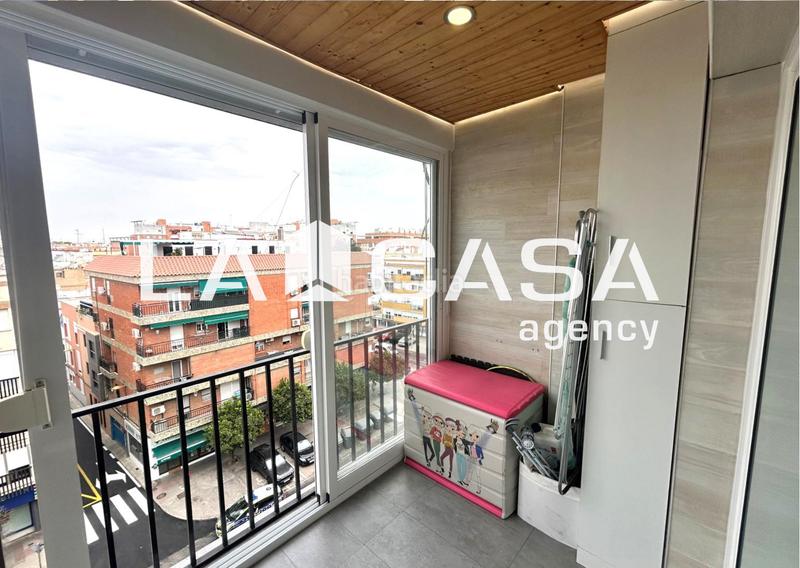 Foto b7ab4fee-0b07-445c-859d-f9c0063a44cd. Etagenwohnung in San Carlos - San José Sevilla