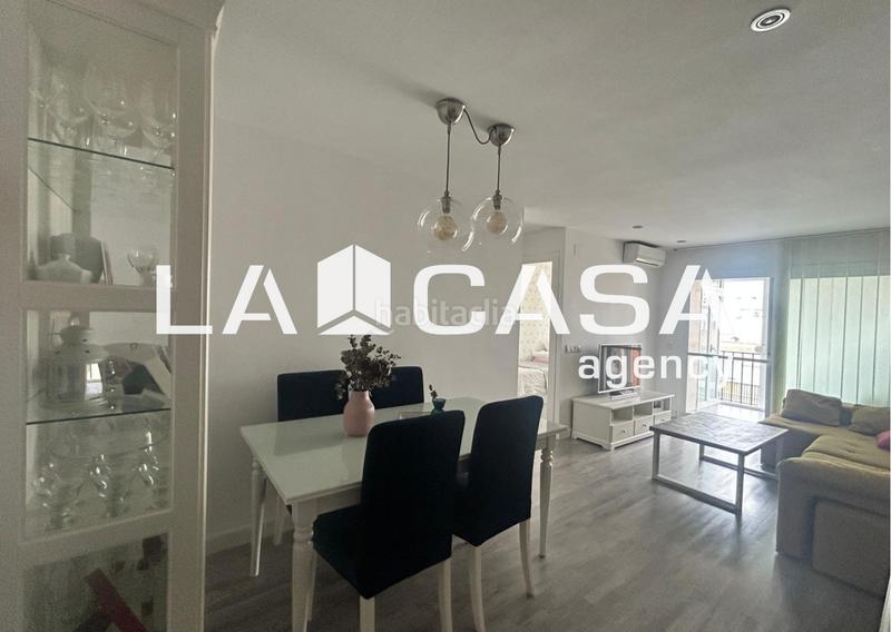 Foto fce01338-81c5-4749-a606-ced78640430f. Piso en San Carlos - San José Sevilla