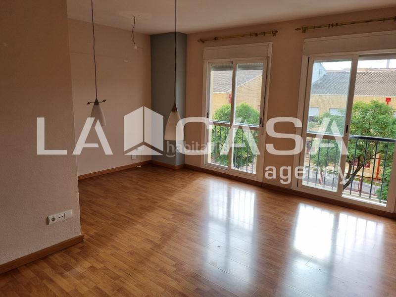 Foto 1337372d-53a5-4ca8-a621-6eab98604301. Etagenwohnung mit parking in Arco Norte - Avda España Dos Hermanas