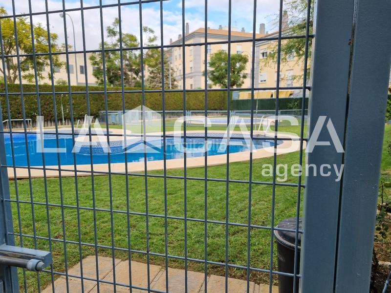 Foto e69842ca-6e7a-429b-8f99-5d781aa0f5d8. Piso en Arco Norte - Avda España Dos Hermanas