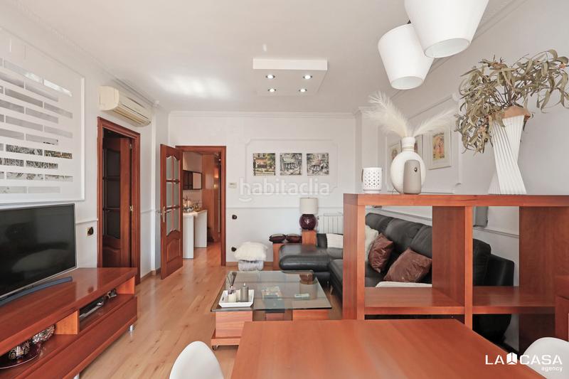 Foto a9a9b1b0-5615-4444-a7b2-6f06e7f9af09. Etagenwohnung mit heizung parking in La Plana Esplugues de Llobregat